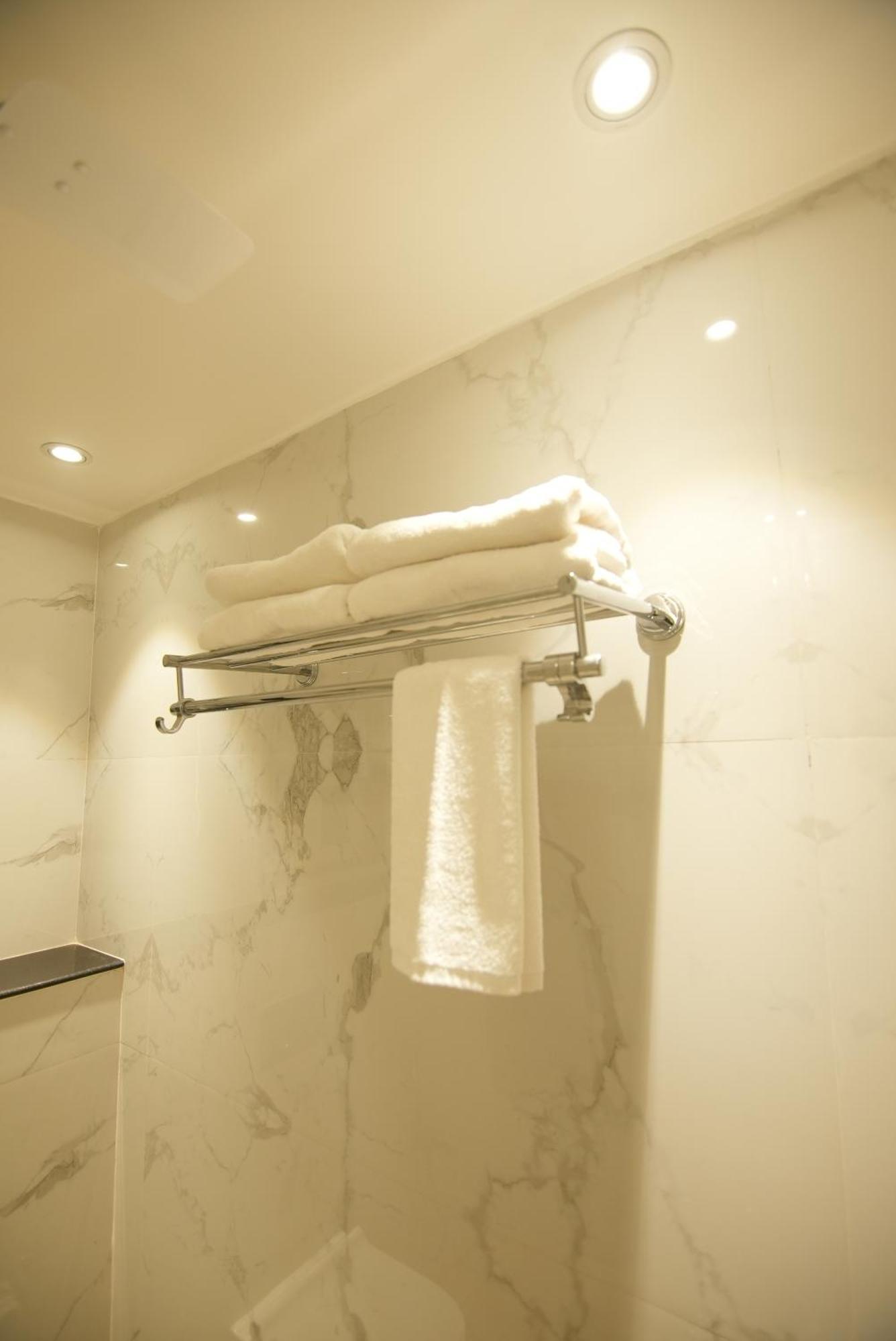 Hotel Dc Star Calcutta Extérieur photo