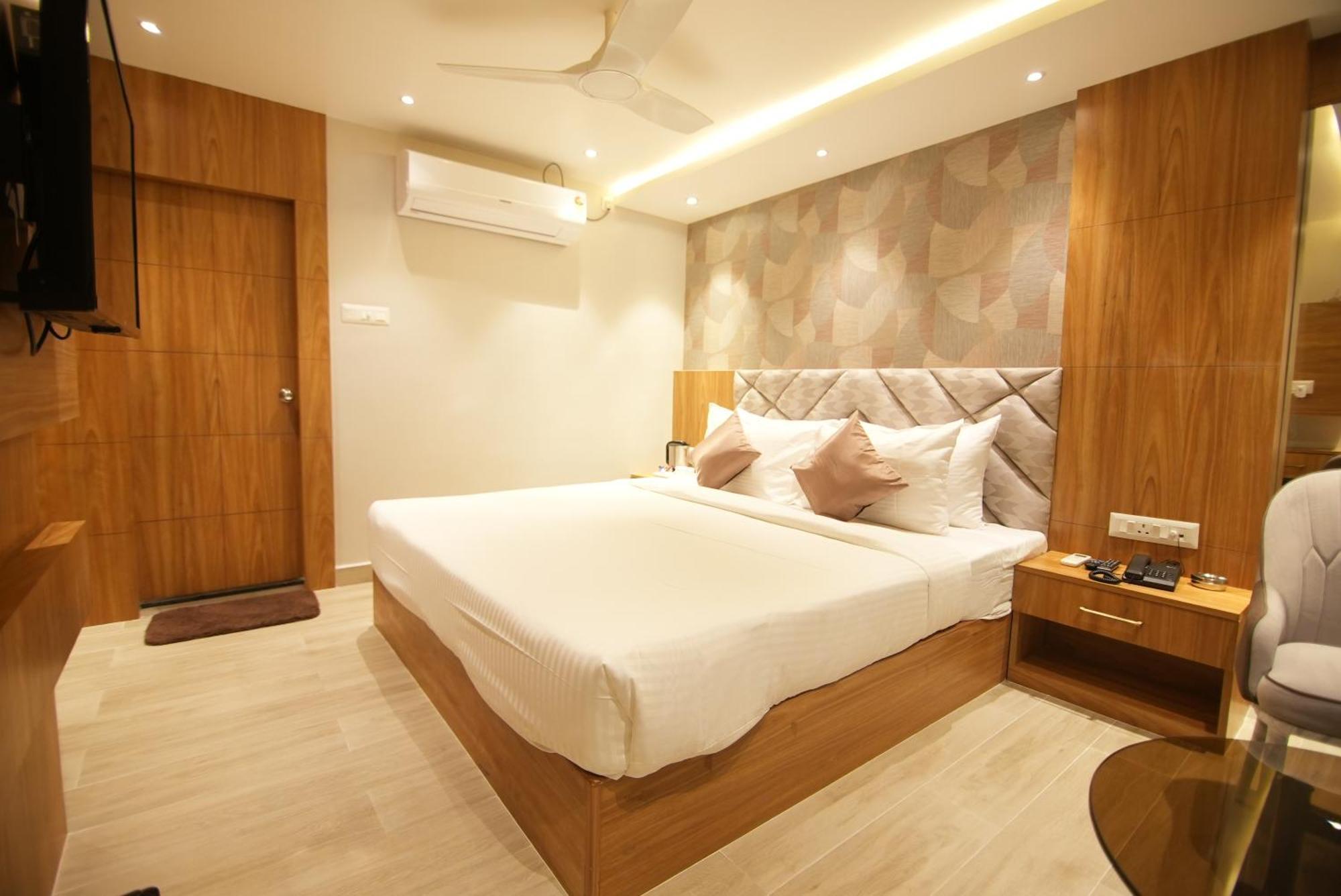 Hotel Dc Star Calcutta Extérieur photo
